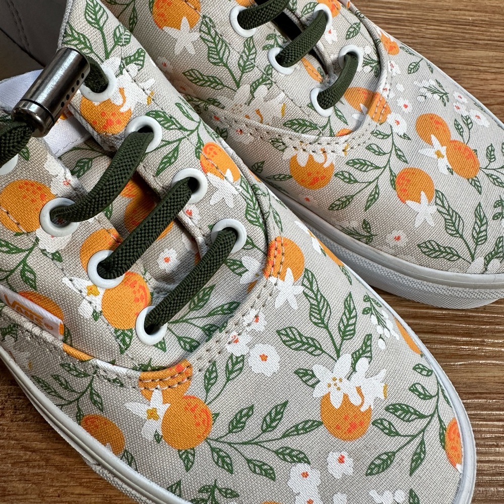 Vans oranges and flowers size 8